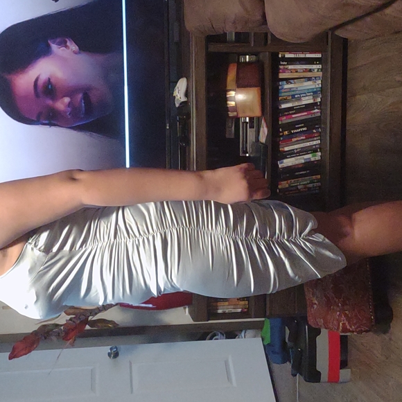 Dress - Picture 4 of 5